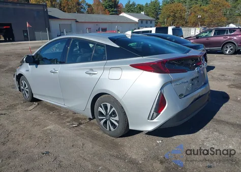 2017 Toyota Prius Prime Plus z USA, uszkodzony, nr VIN JTDKARFP9H3061100